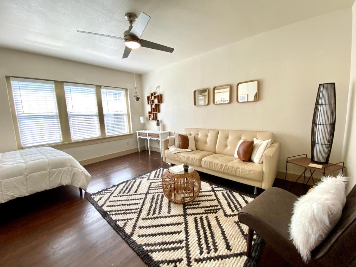Bright Okc Midtown Studio-Coolest Neighborhood Oklahoma City Exterior photo
